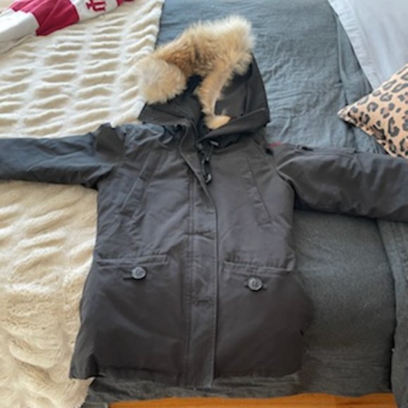 Black Canada Goose Jacket - Picture 4 of 4